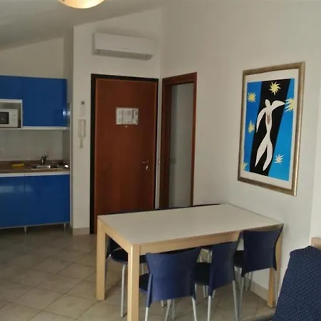Apartment Cozy 80m From The Bibione