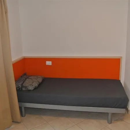 Cozy 80m From The